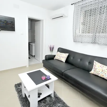 Apartman Mijatovic *